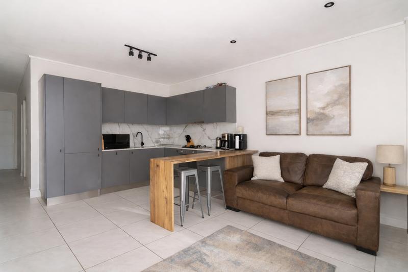 To Let 2 Bedroom Property for Rent in Paardevlei Western Cape